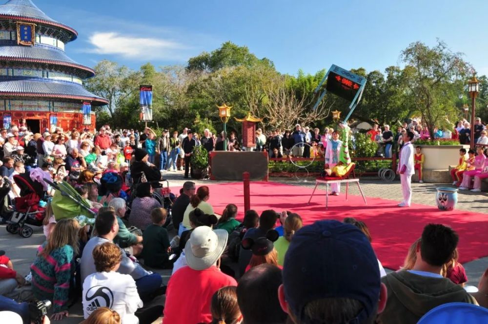 乐动体育平台-欧联赛程吃紧，奥兰多魔术赛前主帅复盘，质疑声仍在，心理建设被强调(欧罗巴联赛赛程)